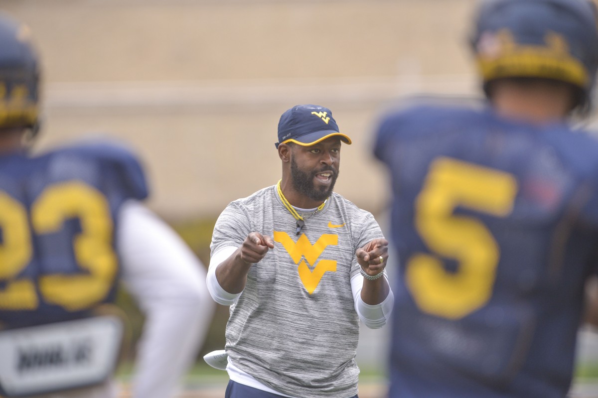 Defensive backs coach Jahmile Addae leaves WVU for Georgia